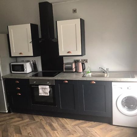 My Perfect Place Rooms & Apartments -Some Rooms With Hot Tub- Free Parking Blackpool Exterior photo