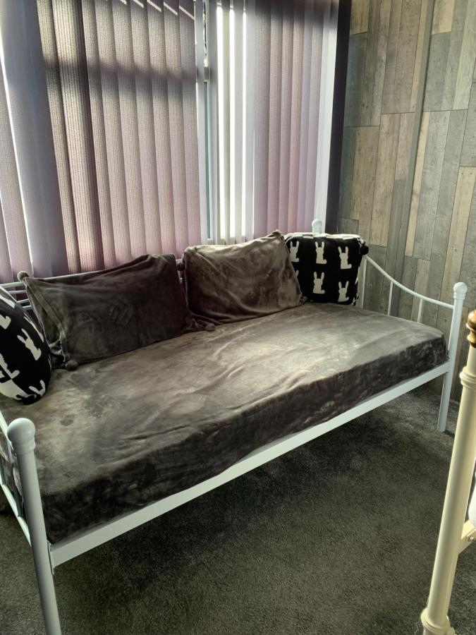 My Perfect Place Rooms & Apartments -Some Rooms With Hot Tub- Free Parking Blackpool Exterior photo